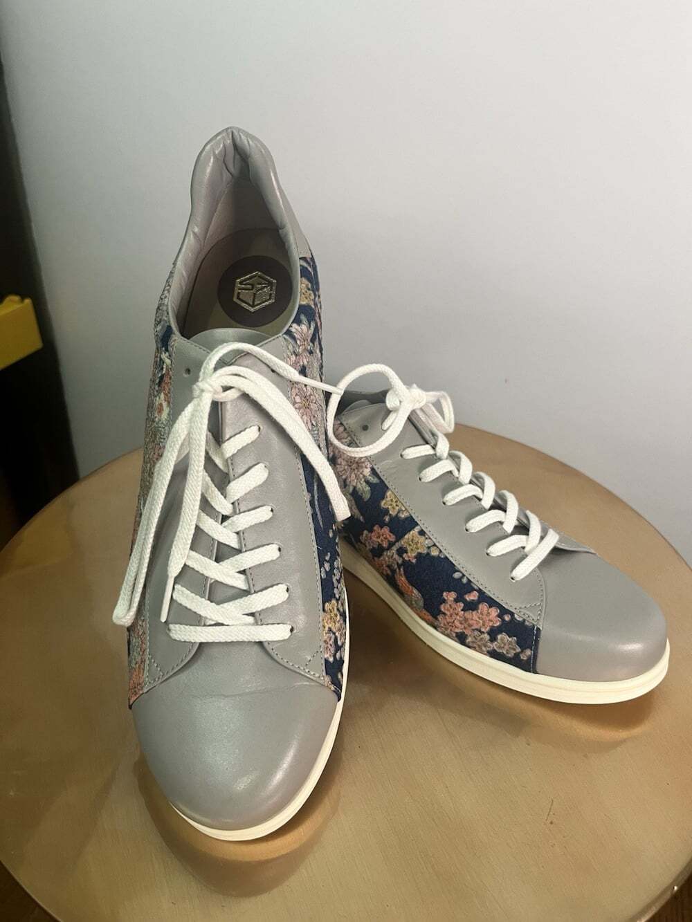 New Tokyo Kimono Shoes Leather Sneakers Japan Sz 27 (Mens 10) Silk Floral - Picture 2 of 9
